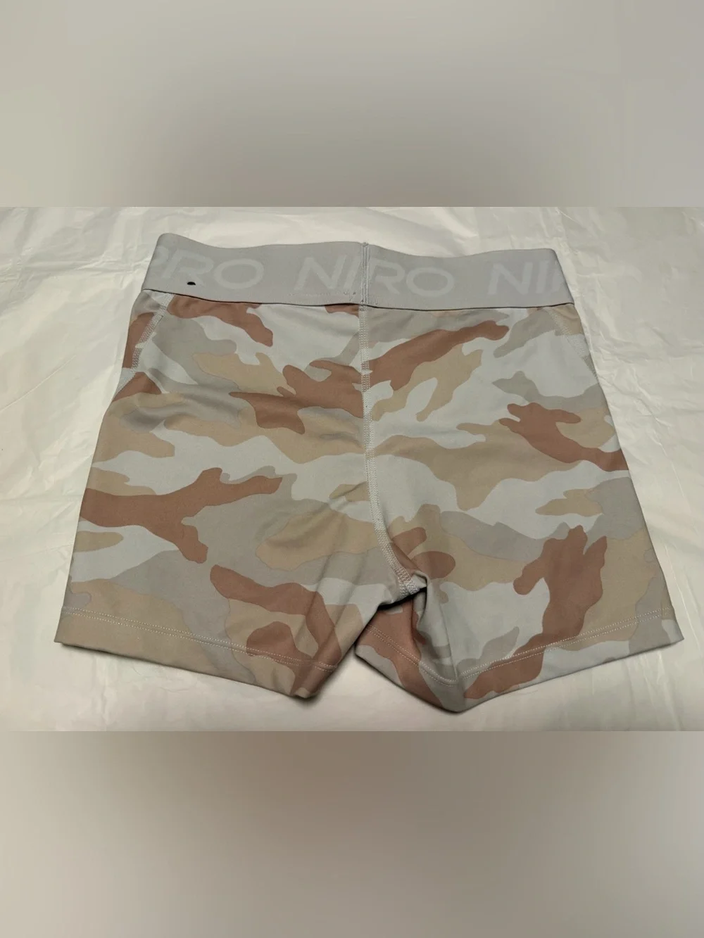 Nike Women’s Pro Camo Bike Shorts - Beige & Tan